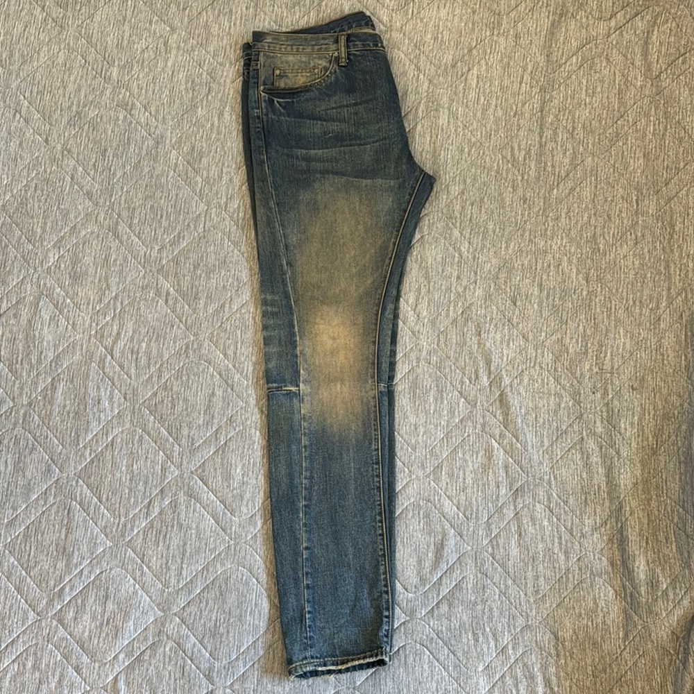 Stylish Slim Straight Men's Jeans in Faded Blue
